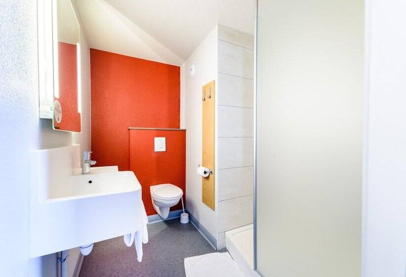 غرفة قياسية ثلاثية, B&b Hotel Colmar Expo