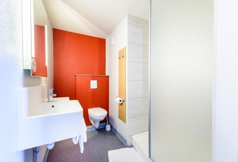 Номер Стандарт Трехместный, B&b Hotel Colmar Expo