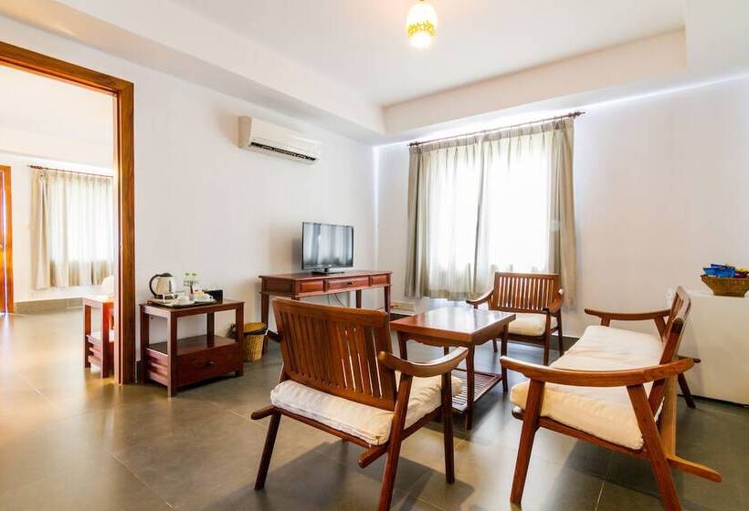Family Suite, Cambodian Country Club