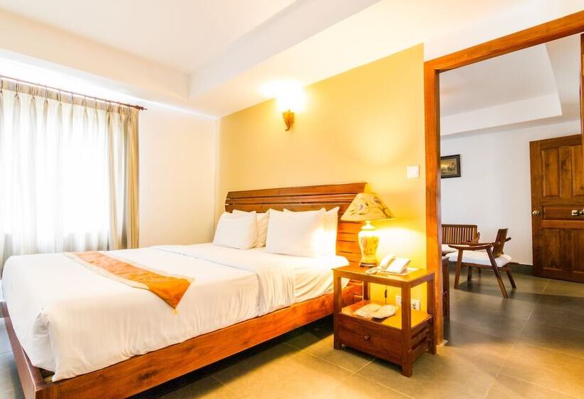 Люкс Повышенной Комфортности, Cambodian Country Club