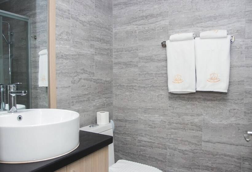 Студия Стандарт, Cambodian Country Club