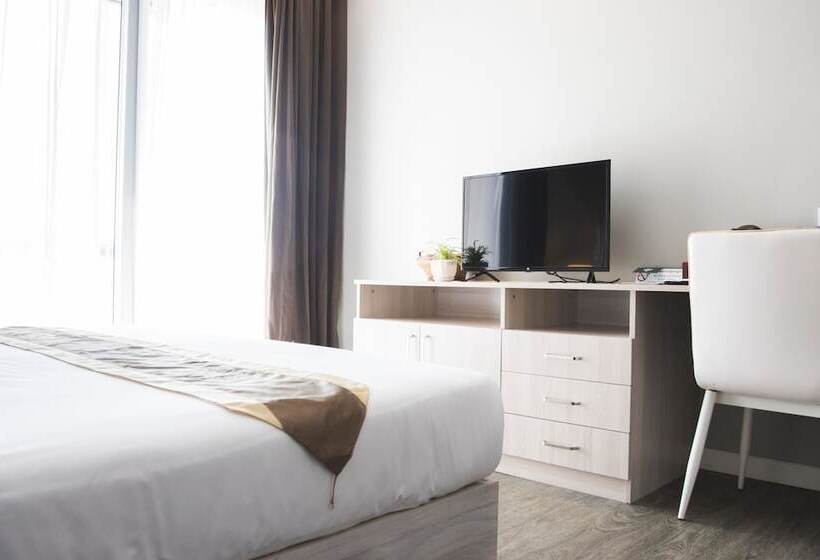 Студия Стандарт, Cambodian Country Club