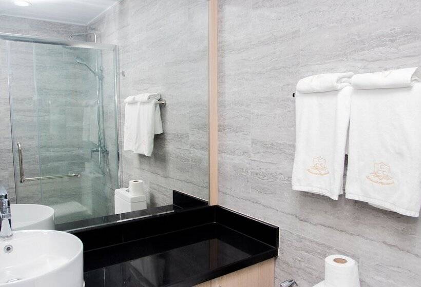 Студия Стандарт, Cambodian Country Club