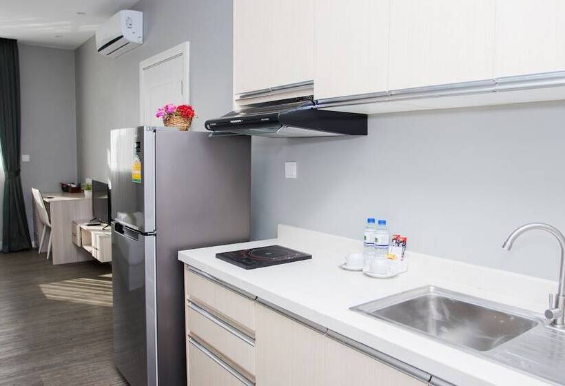 Студия Стандарт, Cambodian Country Club