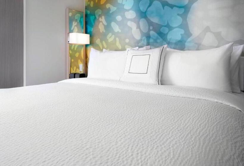 Standard-huone King-vuode, Courtyard By Marriott Houston Intercontinental Airport