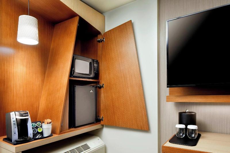 キングサイズベッドのスタンダードルーム, Courtyard By Marriott Houston Intercontinental Airport