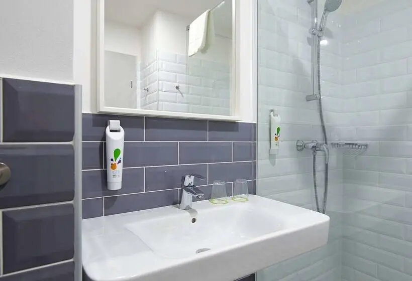 スタンダードルーム, Ibis Styles Arad