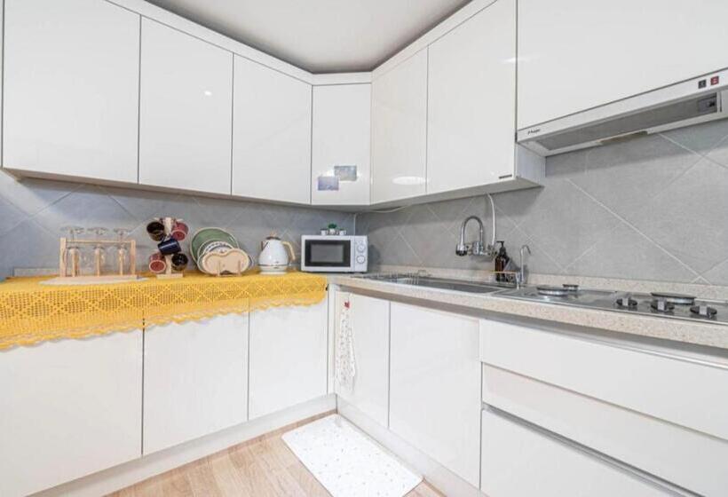 Camera Familiare, Mini