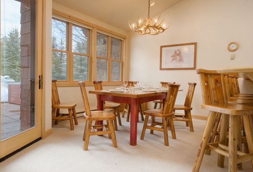 شقة 3 غرف, Moose Creek By Jhrl