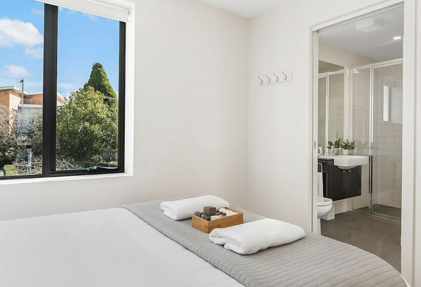 침실 2개 아파트, 110 Hampden Apartments