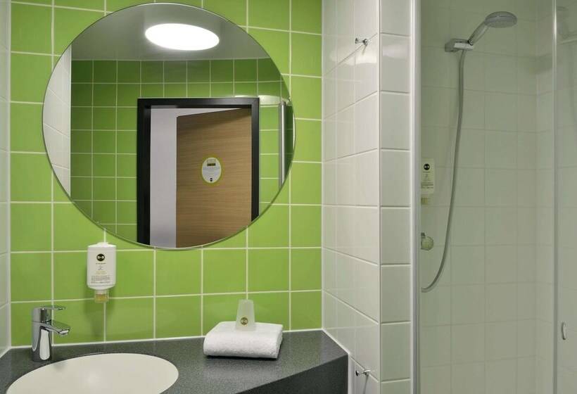 스탠다드 트리플 룸, B&b Hotel Ludwigshafen