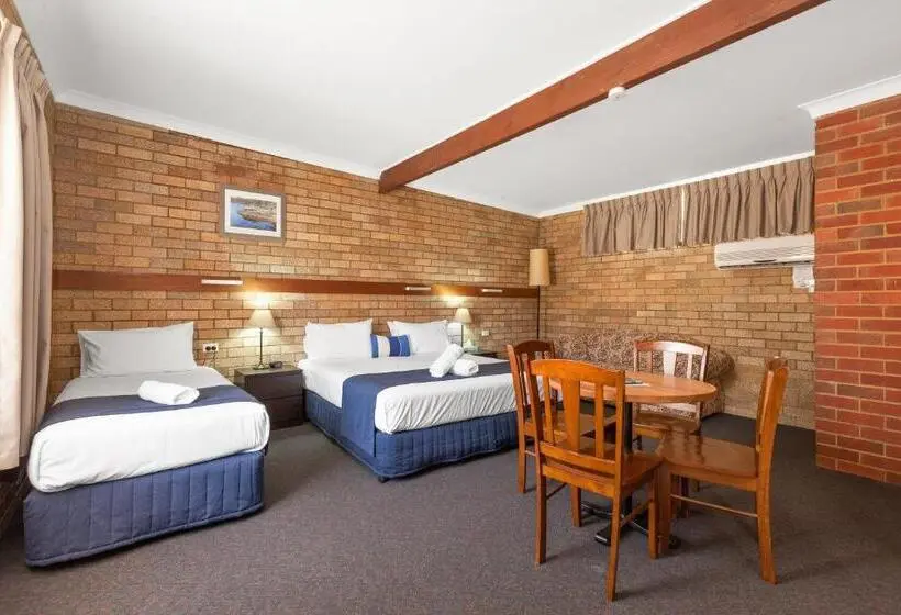 キングサイズベッドのスタンダードルーム, Gulgong Motel