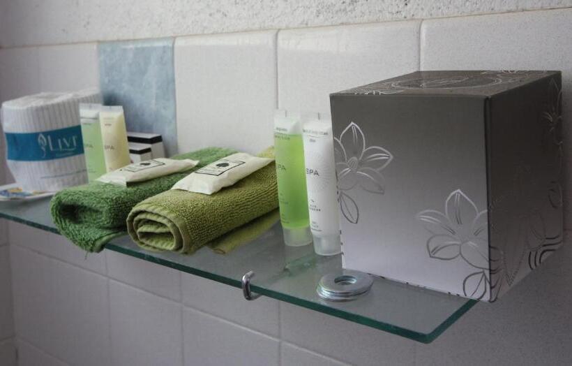 家庭间, Gulgong Motel