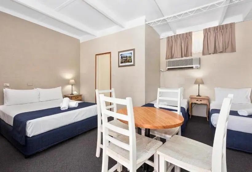 ファミリールーム, Gulgong Motel