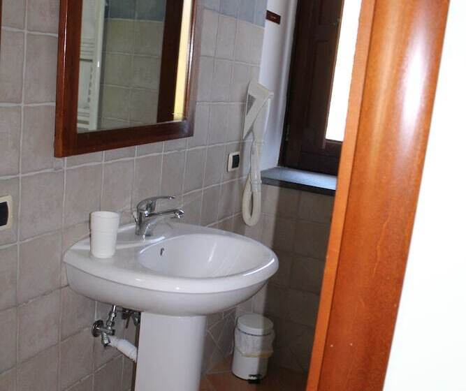 １ベッドルームベーシックアパートメント, Agriturismo Casa Scola