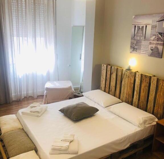 اتاق استاندارد سه نفره, B&b Degli Artisti Suite
