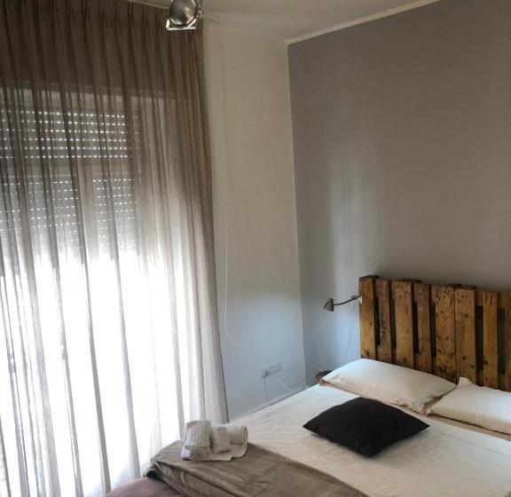 آپارتمان لوکس 1 خوابه, B&b Degli Artisti Suite