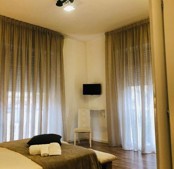 آپارتمان لوکس 1 خوابه, B&b Degli Artisti Suite