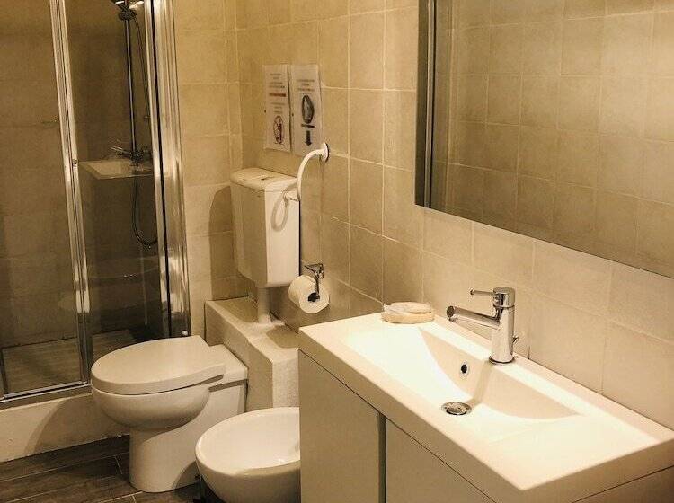 اتاق استاندارد سه نفره, B&b Degli Artisti Suite