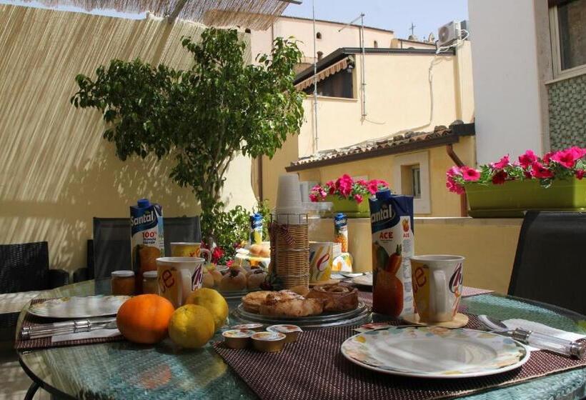 اتاق استاندارد چهار تخته, B&b Del Carmine