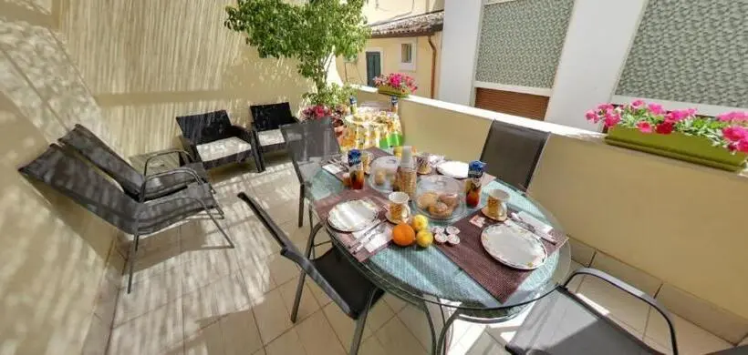 اتاق استاندارد چهار تخته, B&b Del Carmine