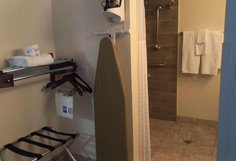 适合残疾人士使用的带超级大床的标准间, Best Western Downtown Casper