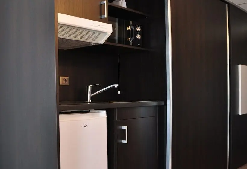 エコノミーワンルーム, Golden Tulip Pornic Suites