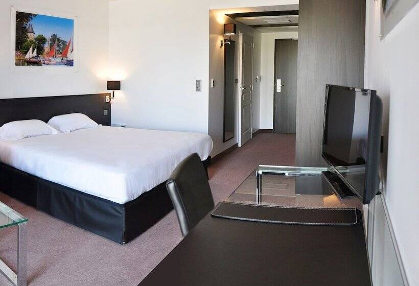 Economy Studio, Golden Tulip Pornic Suites