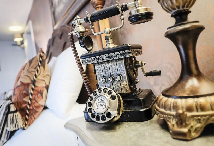 Номер Deluxe, The Crown Inn