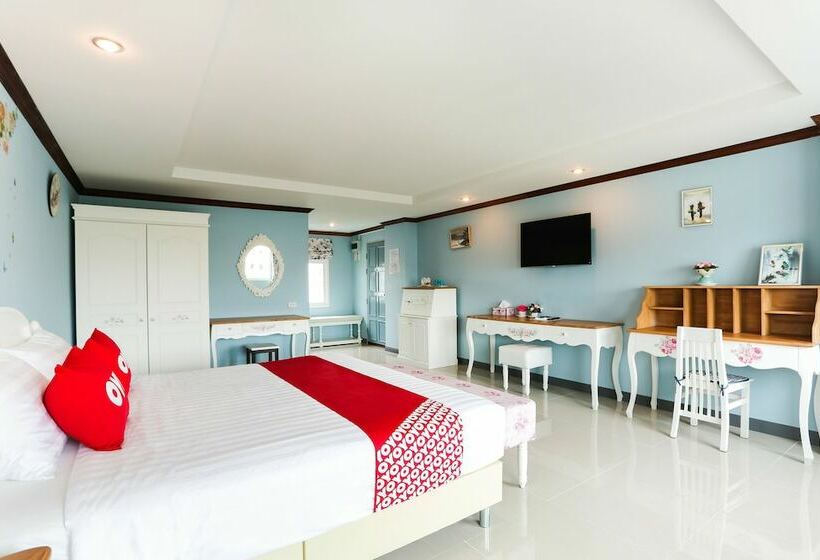 디럭스 룸, The Lilly