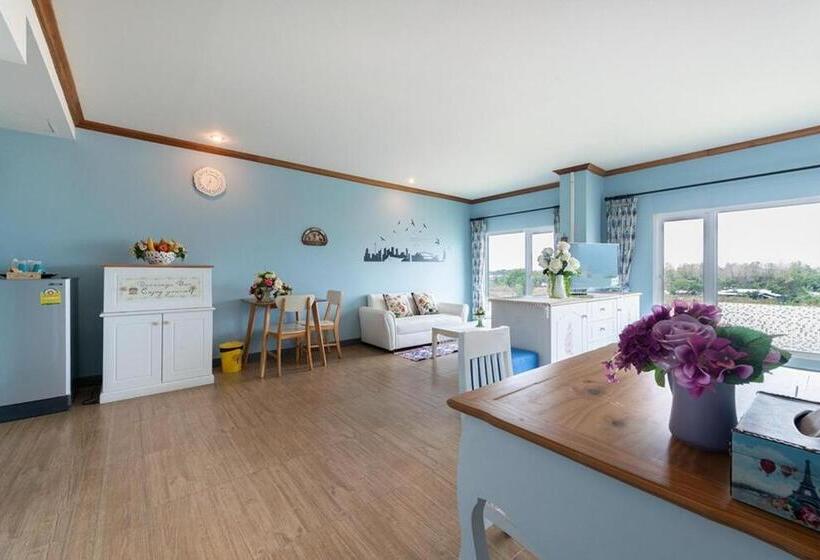 스위트, The Lilly