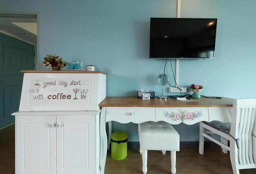 패밀리 룸, The Lilly