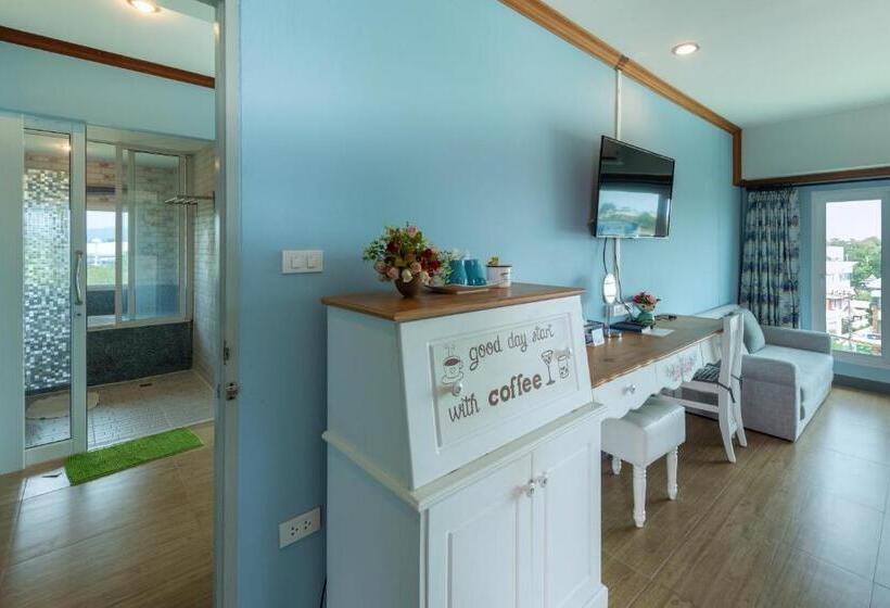 ファミリールーム, The Lilly