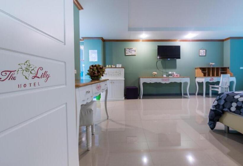 デラックスルーム, The Lilly