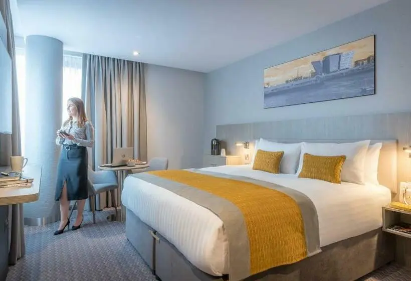 Executive Room King Size Bed