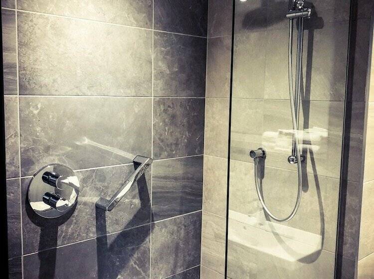 Номер Deluxe, Maldron Hotel Belfast City
