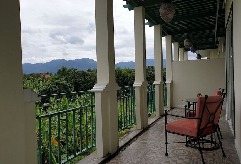 سوئیت 2 خوابه, The Grand Morocc