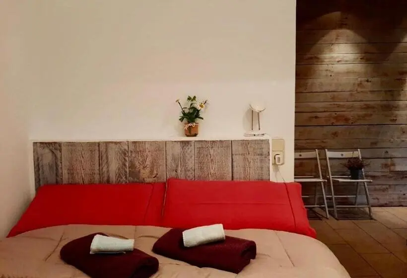 اتاق استاندارد چهار تخته, Alberg Taull