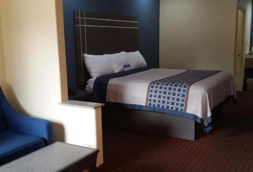 キングサイズベッドのスタンダードルーム, Americas Best Value Inn & Suites Houston Ne
