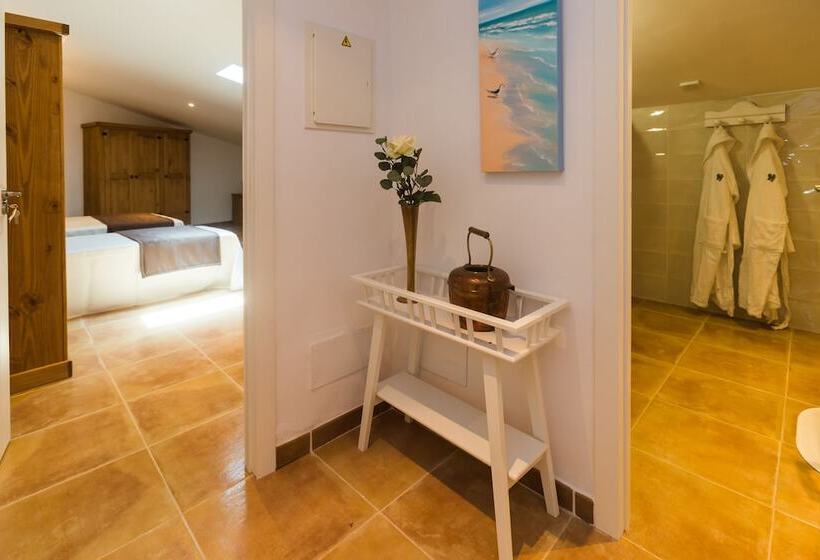 غرفة عائلية, Can Serrete