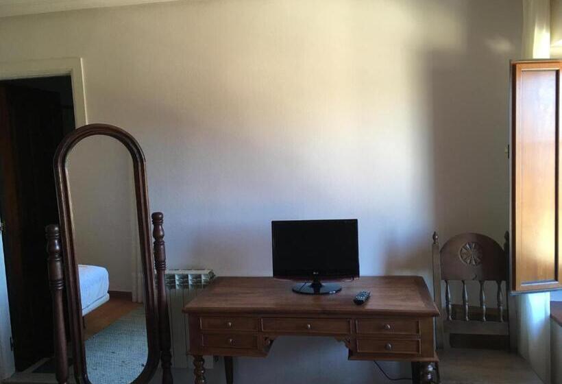 基本间, Restaurante Cabo Vidío