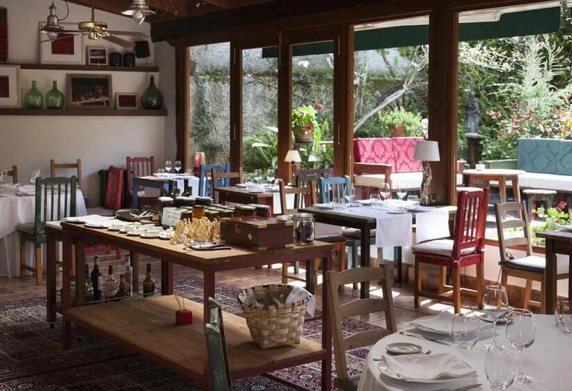 基本间, Restaurante Cabo Vidío