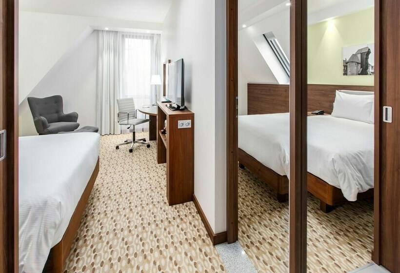 Семейный Номер, Hampton By Hilton Gdansk Oliwa