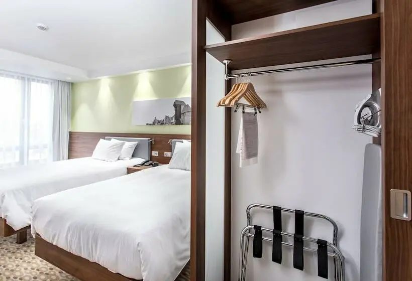 اتاق استاندارد, Hampton By Hilton Gdansk Oliwa