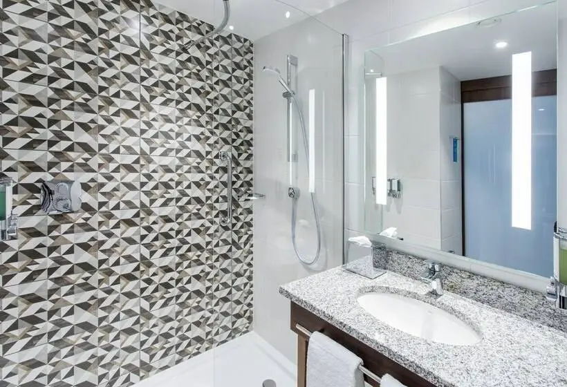 اتاق خانوادگی, Hampton By Hilton Gdansk Oliwa
