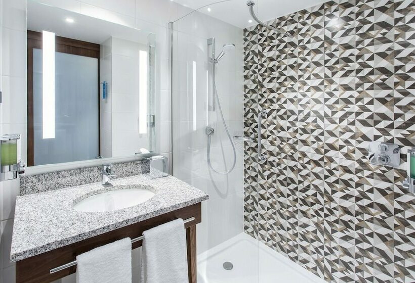 Семейный Номер, Hampton By Hilton Gdansk Oliwa