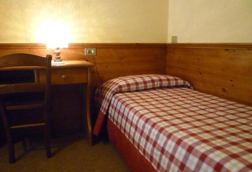 غرفة قياسية فردية مزودة بشُرفة, I Rododendri