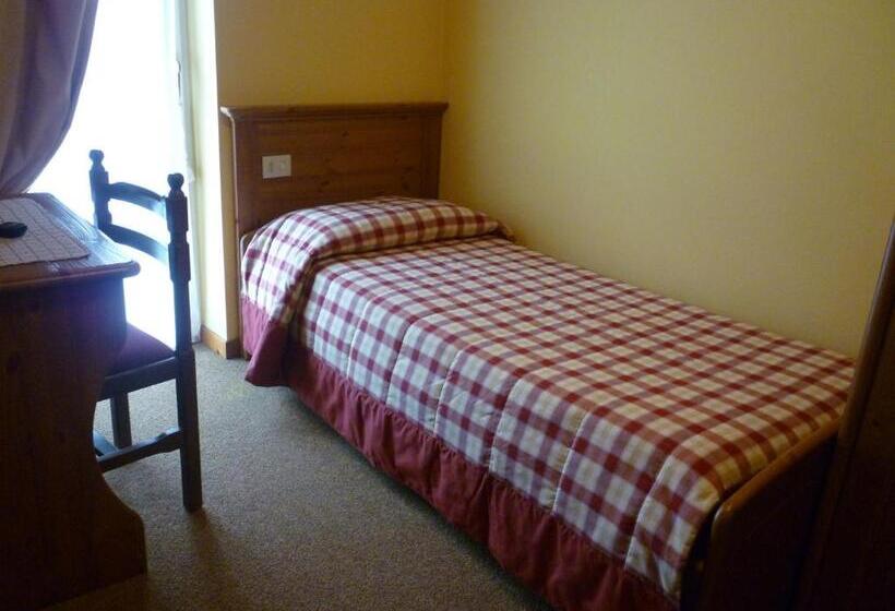 غرفة قياسية فردية مزودة بشُرفة, I Rododendri