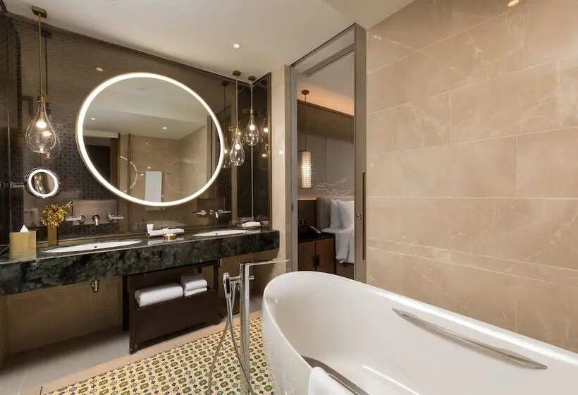 سوئیت پریمیوم, Pan Pacific Yangon