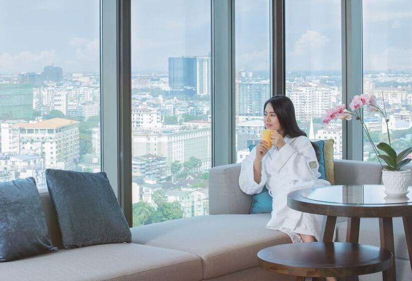 سوئیت پریمیوم, Pan Pacific Yangon